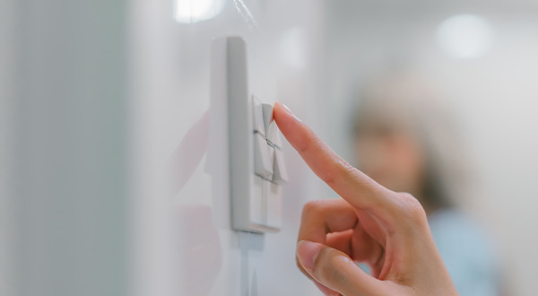 日々の電力使用を分析して節電行動を習慣化